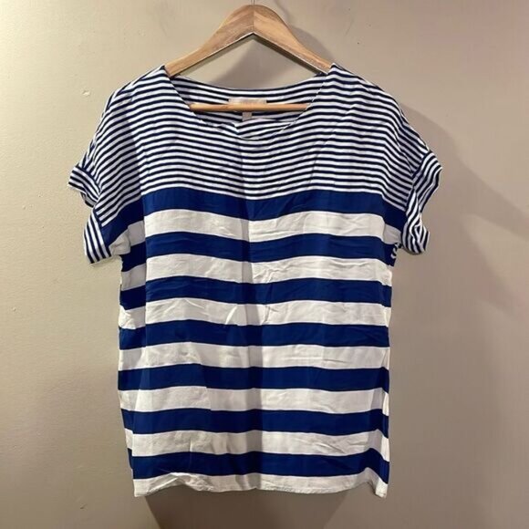 Banana Republic Top - Picture 1 of 7